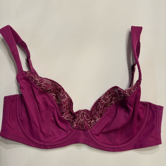 Natori Other - Natori Full Coverage Bra Size 34D Pink/Purple